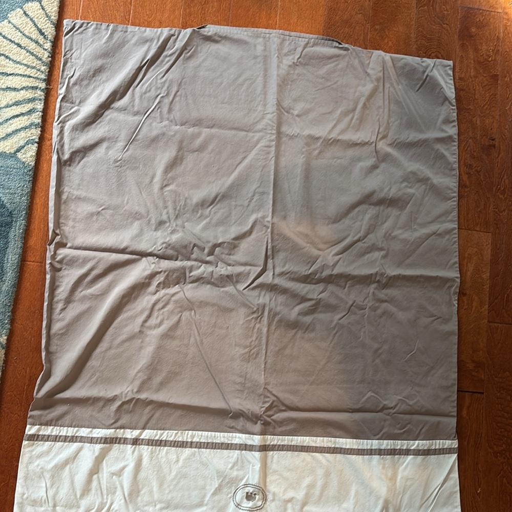 IKEA crib duvet set, includes 2 duvet covers - Picture 2 of 5